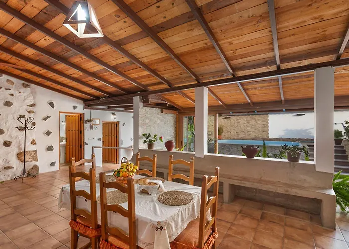 Casa Toscas Nyaraló